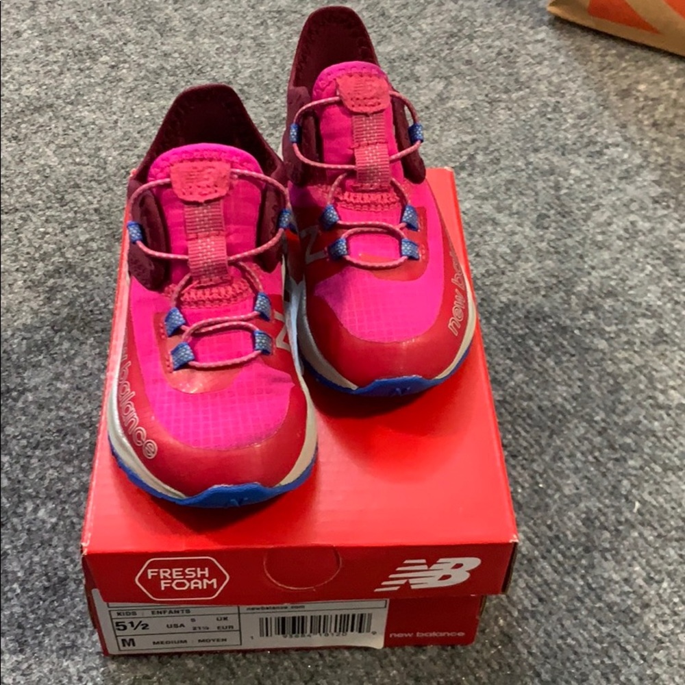 New Balance Fresh Foam Trail Roav Bungee sneakers